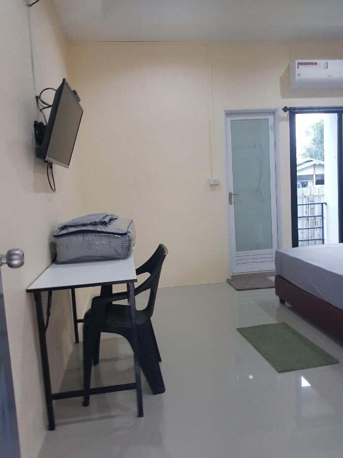 Room62 Lom Sak Экстерьер фото